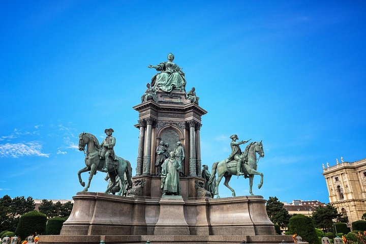 Entdecken Sie die Wiener Hofburg, das Sisi Museum und kaiserliche Gärten auf einer geführten Tour ohne Anstehen, Foto 29 | wizardtrip