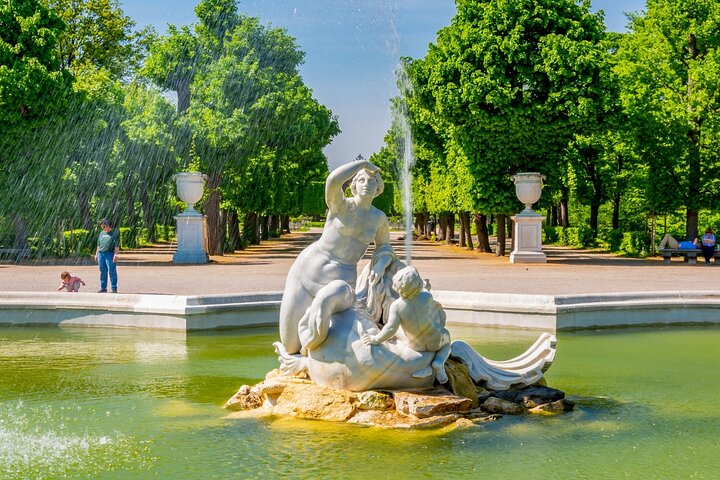 Visite guidée du Palais de Schönbrunn et de ses jardins à Vienne, Autriche, avec accès coupe-file, photo 10 | wizardtrip