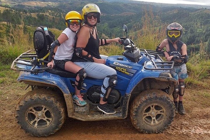 Upplev ett spännande ATV-fyrhjulingsäventyr genom Fijis berg och stränder, foto 10 | wizardtrip