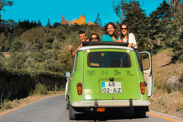 Private Tour durch Sintras Paläste, Berge und Küste in einem Oldtimer mit lokalen Reiseleitern, Foto 16 | wizardtrip