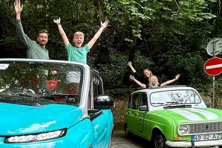 Private Tour durch Sintras Paläste, Berge und Küste in einem Oldtimer mit lokalen Reiseleitern, Foto 41 | wizardtrip