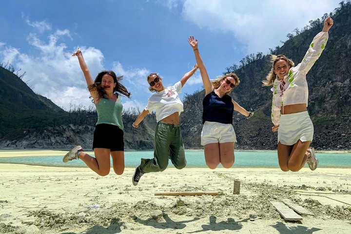 Privétour van White Crater, theevelden en warmwaterbronnen in Bandung, Indonesië, foto 20 | wizardtrip