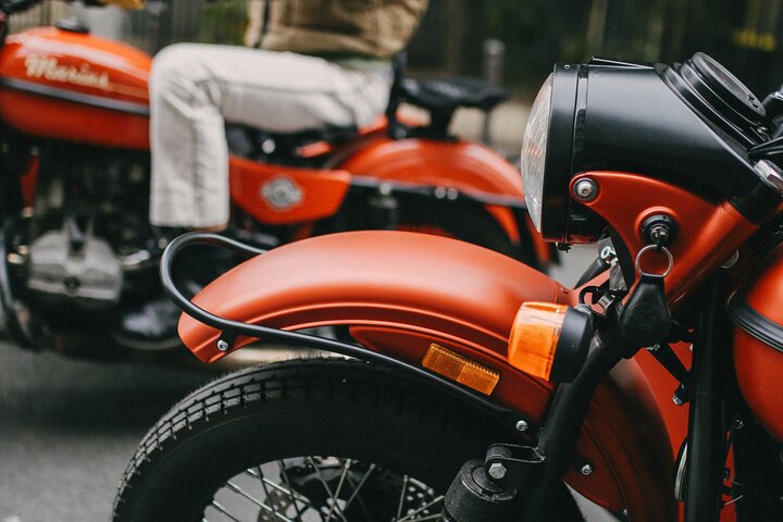 Tours en sidecar vintage à Paris, exploration des monuments emblématiques et des rues charmantes, photo 7 | wizardtrip