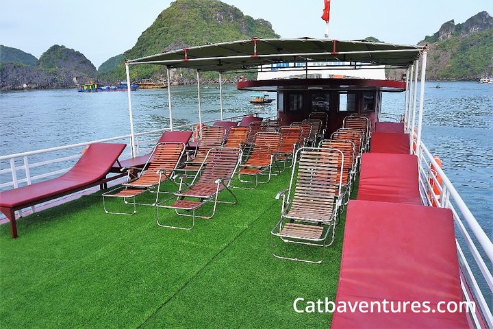 Heldags båttur som utforskar Lan Ha och Ha Long Bay från Cat Ba, med kajakpaddling och bad, foto 7 | wizardtrip