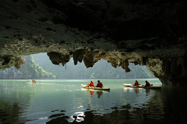 Lan Ha - Baie d'Ha Long - Île Dau Be 2J/1N depuis Cat Ba dans des zones moins touristiques | wizardtrip