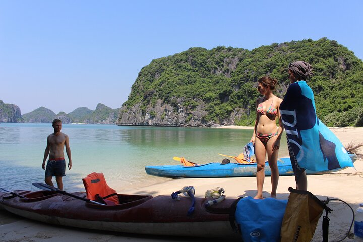 Cruise through the stunning limestone karsts of Lan Ha and Ha Long Bay on a multi-day adventure from Cat Ba, photo 8 | wizardtrip
