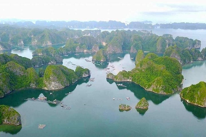 Cruise through the stunning limestone karsts of Lan Ha and Ha Long Bay on a multi-day adventure from Cat Ba, photo 9 | wizardtrip