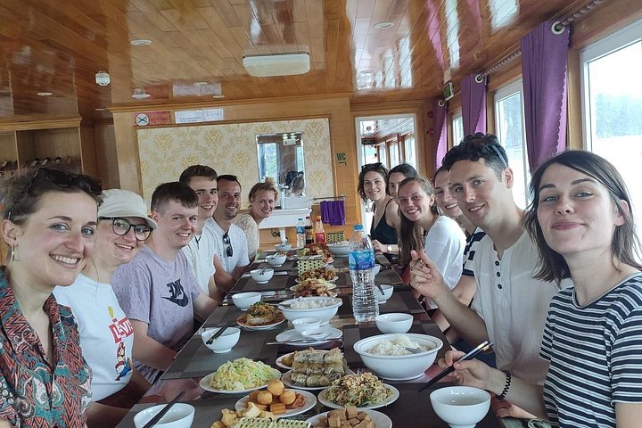 Cruise through the stunning limestone karsts of Lan Ha and Ha Long Bay on a multi-day adventure from Cat Ba, photo 19 | wizardtrip