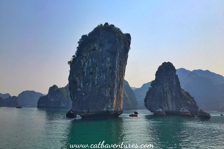 Cruise through the stunning limestone karsts of Lan Ha and Ha Long Bay on a multi-day adventure from Cat Ba, photo 29 | wizardtrip