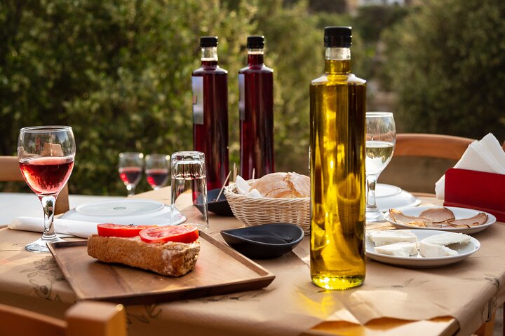 Mykonian Land Tour and Wine Tasting | wizardtrip