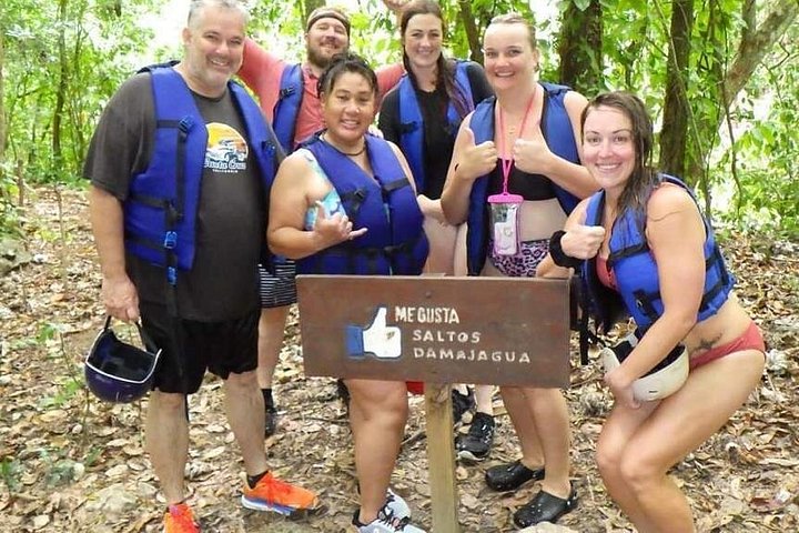 Passeio de aventura às 27 Cascatas de Damajagua em Puerto Plata, República Dominicana, com escorregas e piscinas naturais, foto 16 | wizardtrip
