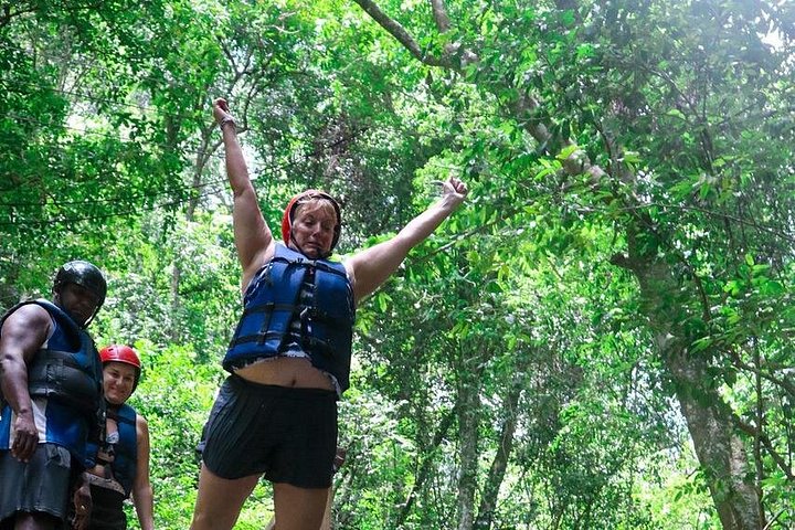 Passeio de aventura às 27 Cascatas de Damajagua em Puerto Plata, República Dominicana, com escorregas e piscinas naturais, foto 30 | wizardtrip