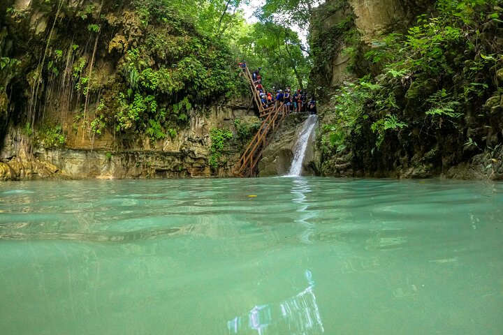 Passeio de aventura às 27 Cascatas de Damajagua em Puerto Plata, República Dominicana, com escorregas e piscinas naturais, foto 36 | wizardtrip