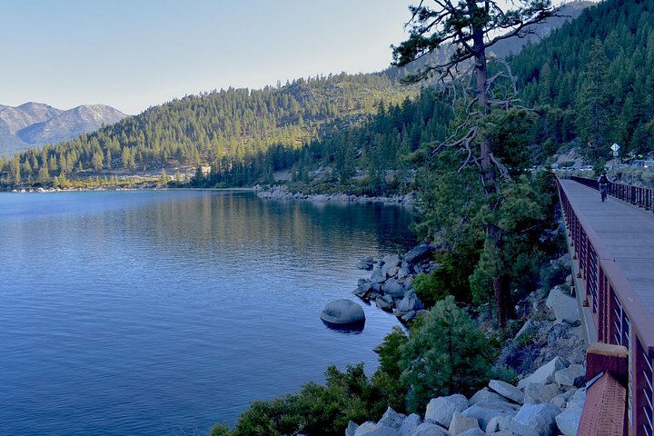 Självguidad e-cykeltur längs Lake Tahoes East Shore Trail, med natursköna vyer och strandåtkomst, foto 14 | wizardtrip