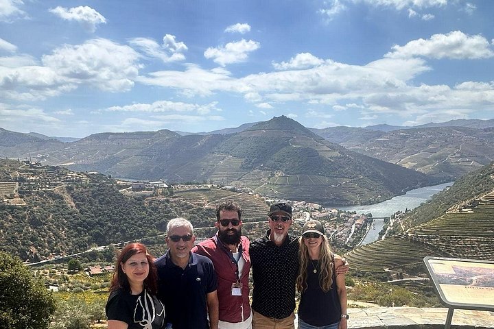 Tour em grupo pequeno no Vale do Douro, Portugal, com prova de vinhos, cruzeiro fluvial e vistas panorâmicas das vinhas, foto 8 | wizardtrip
