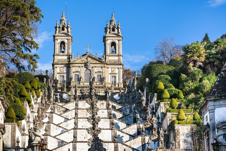Excursión en Grupo Reducido a Braga y Guimarães con Almuerzo y Entradas Incluidas | wizardtrip