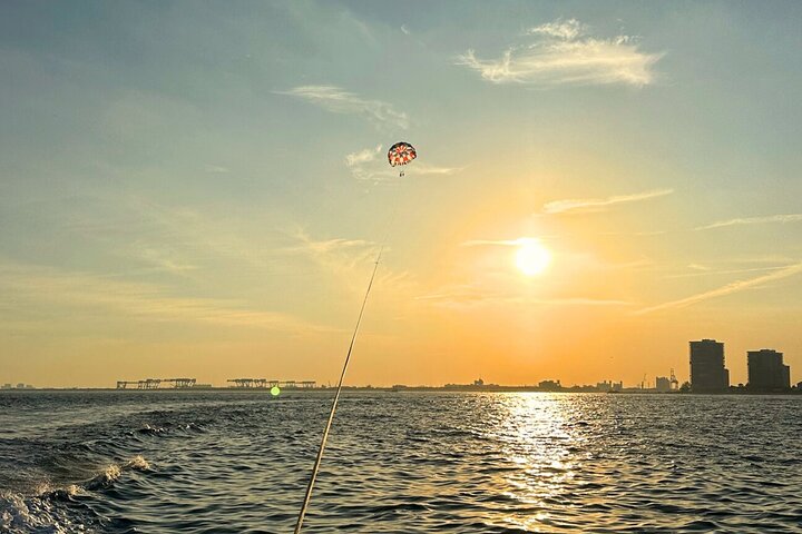 Aventure en parachute ascensionnel au-dessus de l'océan à Fort Lauderdale, Floride, offrant des vues côtières magnifiques, photo 30 | wizardtrip