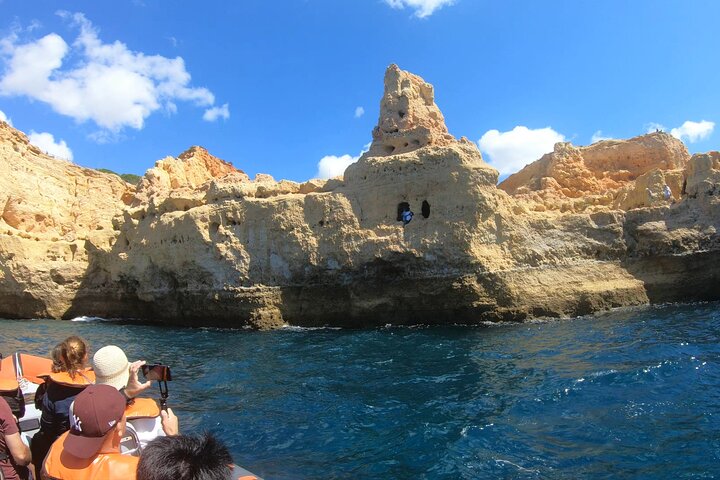 Excursión en barco a las famosas cuevas de Benagil desde Lagos, Portugal, foto 20 | wizardtrip