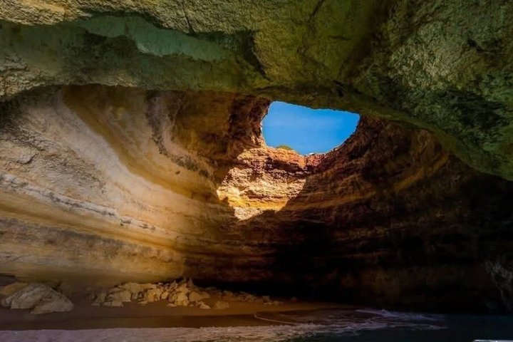 Excursión en barco a las famosas cuevas de Benagil desde Lagos, Portugal, foto 29 | wizardtrip