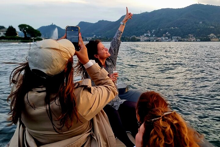 Tour en barco compartido por el Lago de Como, pasando por villas históricas y orillas pintorescas, foto 14 | wizardtrip