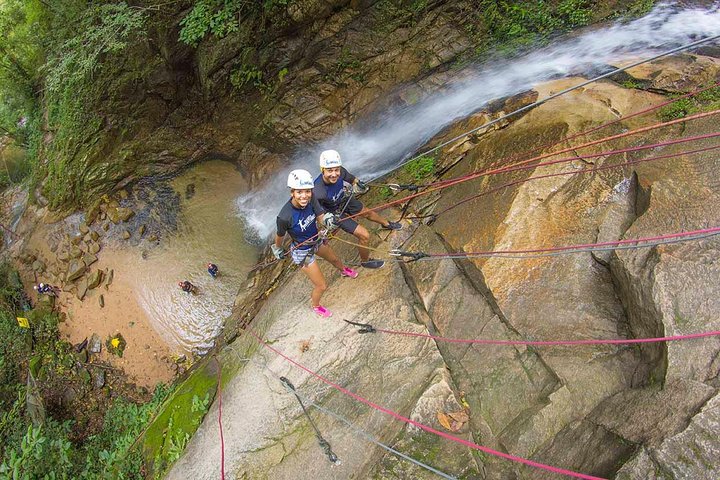 Puerto Vallarta Zipline, Rappel, Toboggan & Tour en Motomarine | wizardtrip