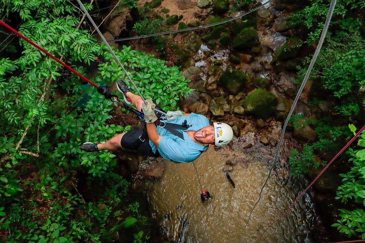 Ervaar een adrenaline-gevulde avontuurlijke tour in Puerto Vallarta met ziplines, abseilen en waterglijbanen, foto 11 | wizardtrip