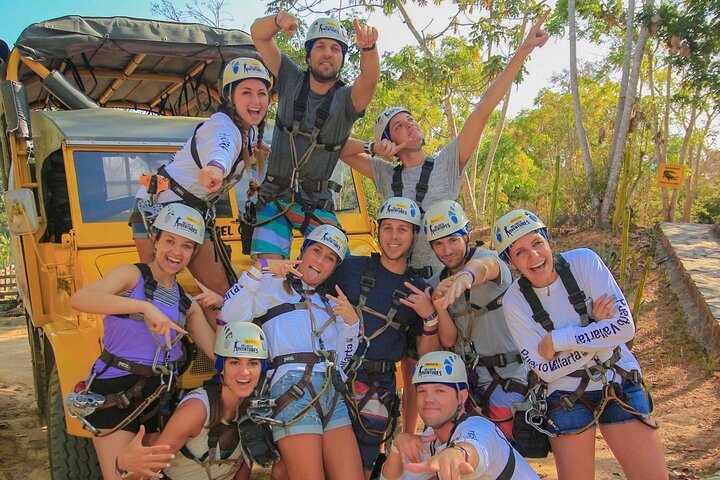 Ervaar een adrenaline-gevulde avontuurlijke tour in Puerto Vallarta met ziplines, abseilen en waterglijbanen, foto 17 | wizardtrip