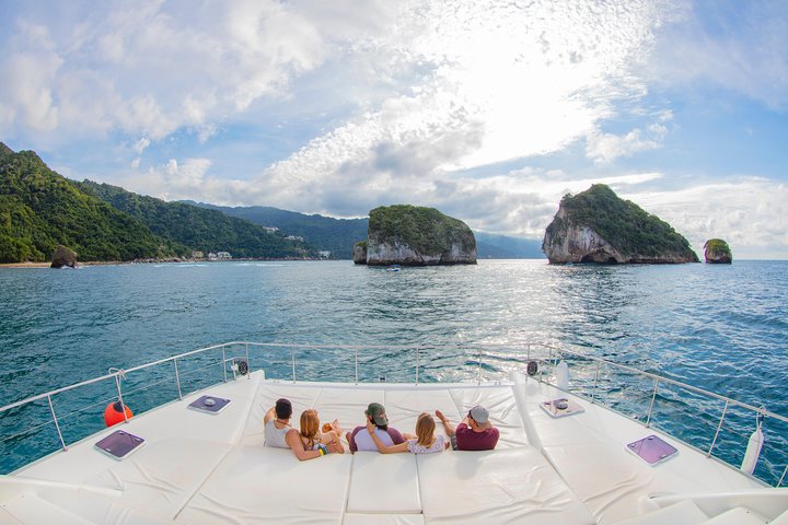 Puerto Vallarta Luxury Yacht Tour : Snorkeling, Open Bar et Déjeuner | wizardtrip