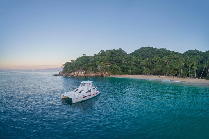 Luxe jacht tour in Puerto Vallarta met snorkelen en open bar, foto 12 | wizardtrip