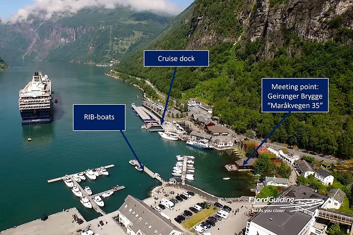 Snelle RIB-boottocht op het Geirangerfjord, Noorwegen, met watervallen en bergboerderijen, foto 18 | wizardtrip