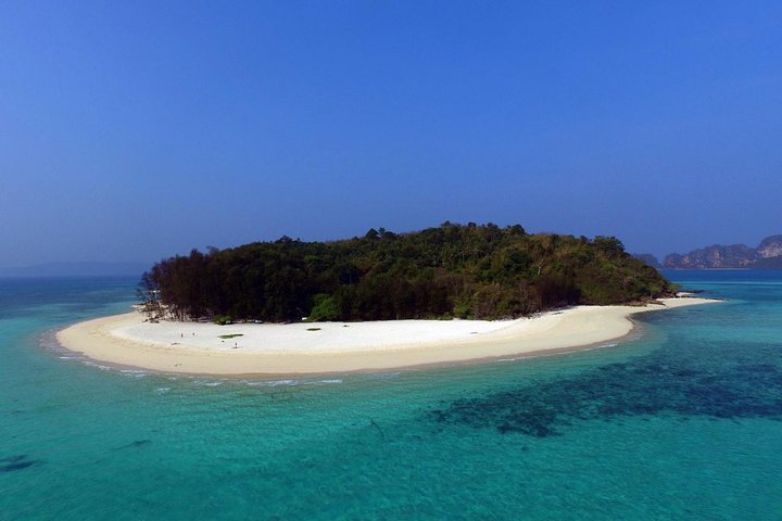 Verken de prachtige Phi Phi Eilanden, inclusief Maya Bay en Bamboo Island, tijdens een dagtocht vanuit Phuket, foto 10 | wizardtrip