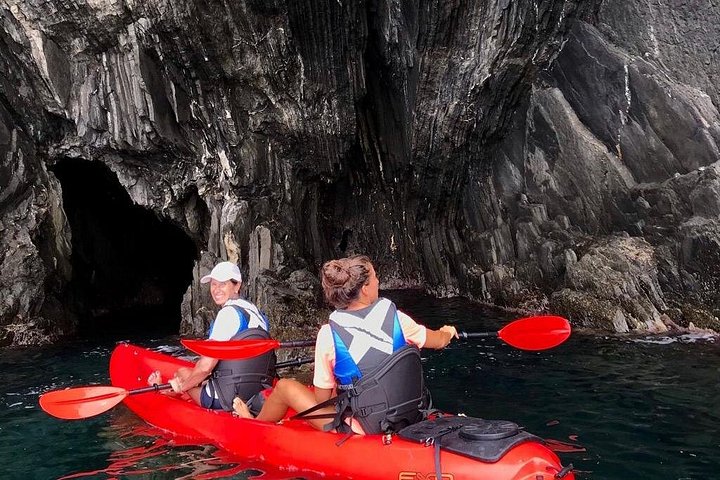 Kajak- og snorklingstur i Monterosso al Mare, Cinque Terre, Italien, udforskning af kysten og havlivet, foto 6 | wizardtrip