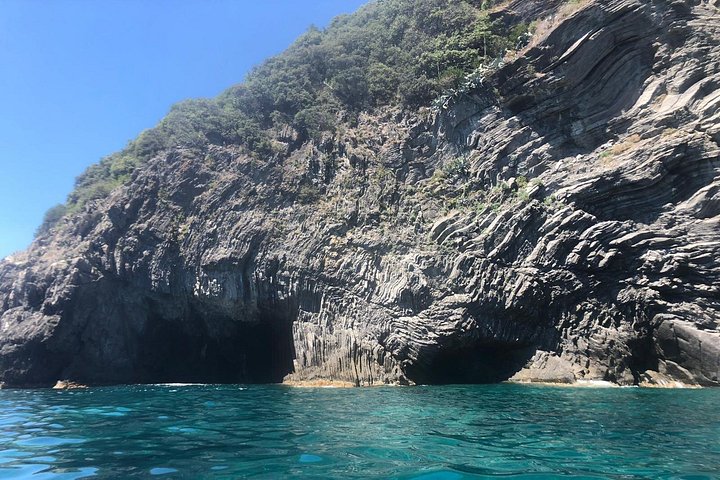 Kajak- og snorklingstur i Monterosso al Mare, Cinque Terre, Italien, udforskning af kysten og havlivet, foto 17 | wizardtrip