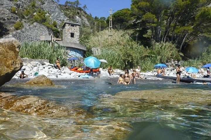 Kajak- og snorklingstur i Monterosso al Mare, Cinque Terre, Italien, udforskning af kysten og havlivet, foto 18 | wizardtrip