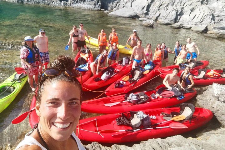 Kajak- og snorklingstur i Monterosso al Mare, Cinque Terre, Italien, udforskning af kysten og havlivet, foto 21 | wizardtrip
