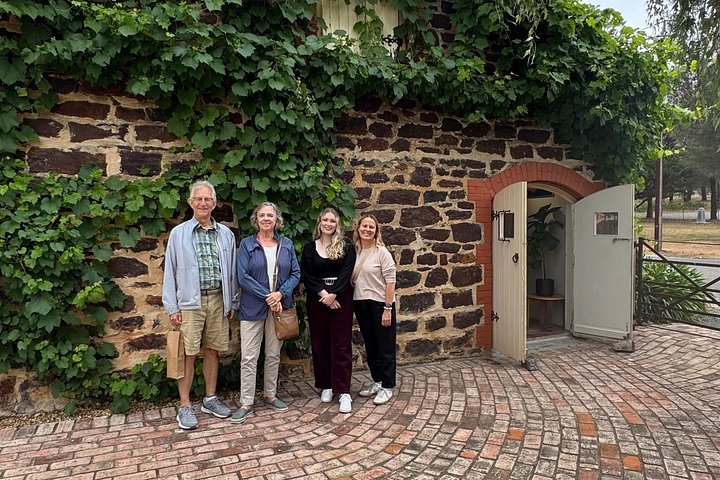 En naturskøn bustur gennem Barossa Valley, Australien, med vinsmagninger, gourmetmad og vinmarkslandskaber, foto 6 | wizardtrip