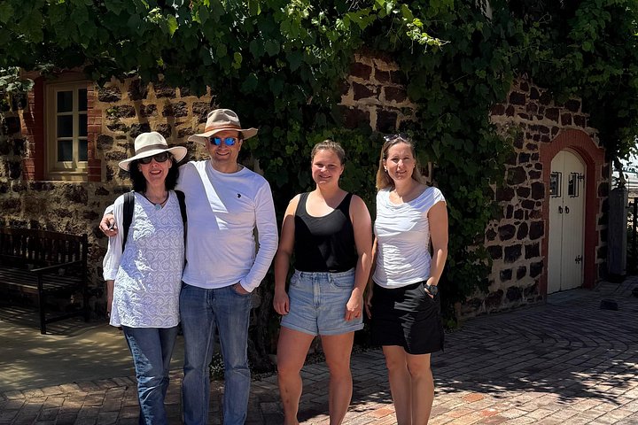 En naturskøn bustur gennem Barossa Valley, Australien, med vinsmagninger, gourmetmad og vinmarkslandskaber, foto 18 | wizardtrip