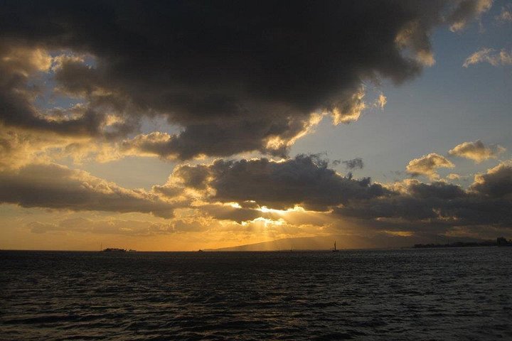 Croisière au coucher du soleil en catamaran le long de la côte de Kohala, Big Island, Hawaï, photo 10 | wizardtrip