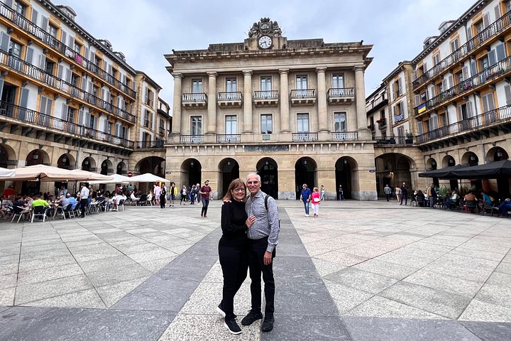 スペイン、サン・セバスティアンでのガイド付きフードツアー。ピンチョス、地元の市場、ワインをお楽しみいただけます、写真17 | wizardtrip