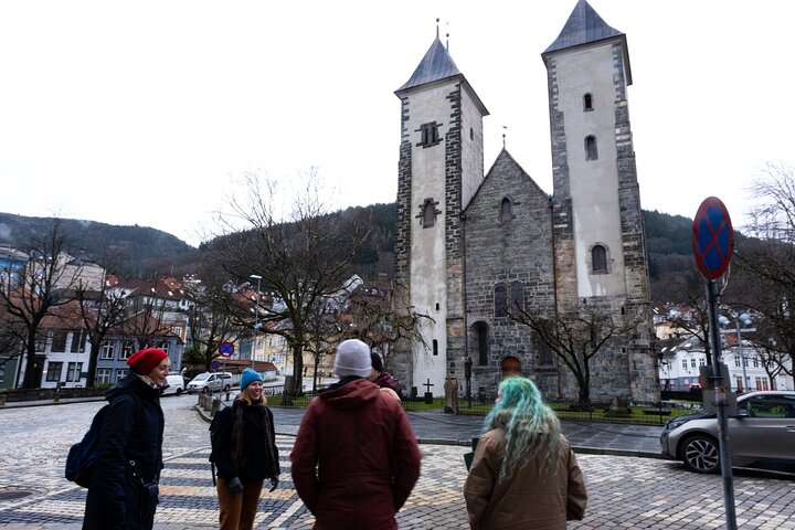 Verken de historische Bryggen-kade van Bergen en charmante straten tijdens een begeleide wandeltour, foto 9 | wizardtrip