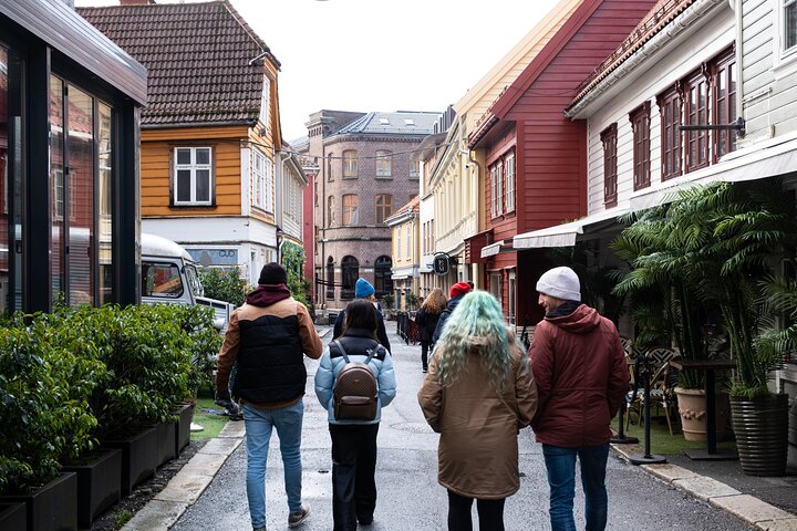 Verken de historische Bryggen-kade van Bergen en charmante straten tijdens een begeleide wandeltour, foto 18 | wizardtrip