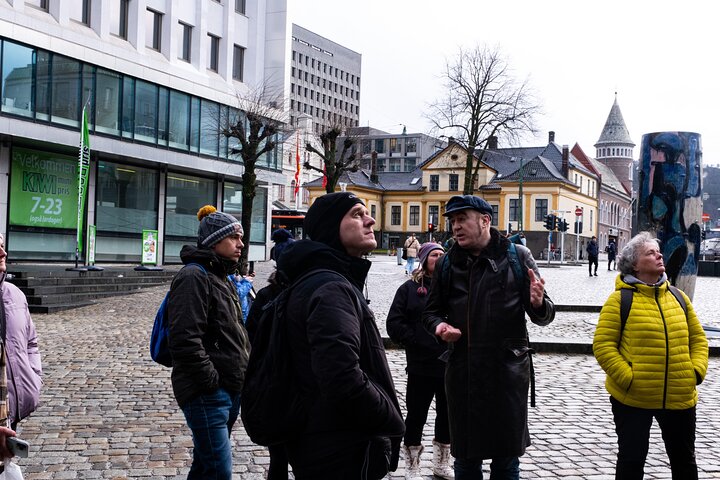 Verken de historische Bryggen-kade van Bergen en charmante straten tijdens een begeleide wandeltour, foto 20 | wizardtrip