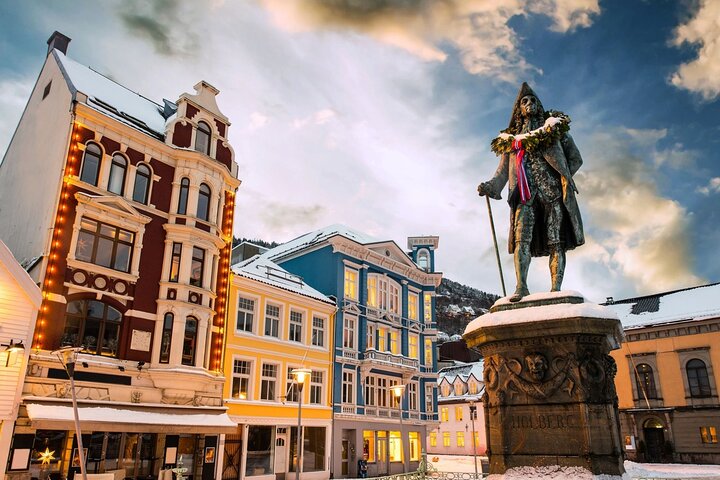 Verken de historische Bryggen-kade van Bergen en charmante straten tijdens een begeleide wandeltour, foto 21 | wizardtrip