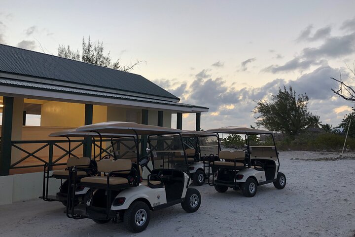 Mieten Sie einen Golfwagen, um die Insel Grand Turk in Ihrem eigenen Tempo zu erkunden, Foto 7 | wizardtrip