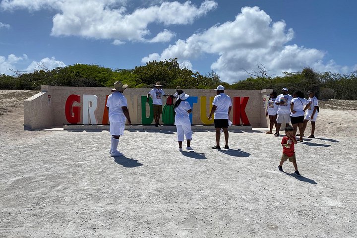 Mieten Sie einen Golfwagen, um die Insel Grand Turk in Ihrem eigenen Tempo zu erkunden, Foto 39 | wizardtrip