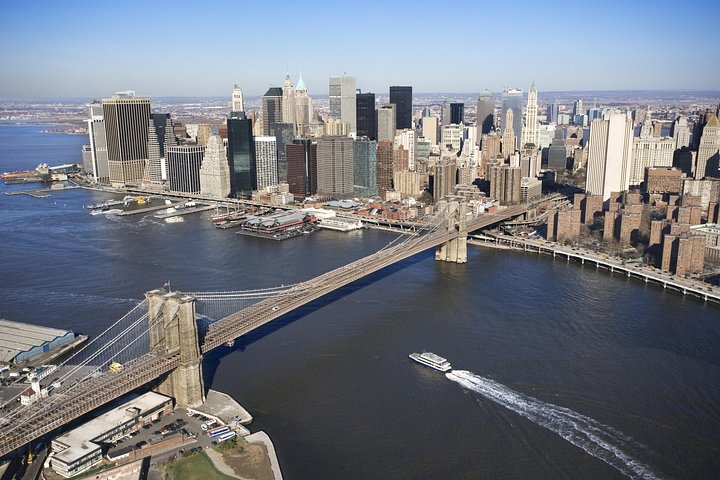 New York City skyline and Statue of Liberty viewed from a Circle Line sightseeing cruise, photo 6 | wizardtrip