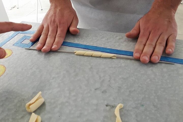 Praktische Siciliaanse kookles met Chef Mimmo in Taormina, met marktbezoeken en dineren aan zee, foto 39 | wizardtrip
