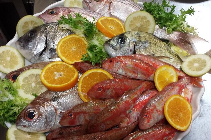 Praktische Siciliaanse kookles met Chef Mimmo in Taormina, met marktbezoeken en dineren aan zee, foto 48 | wizardtrip