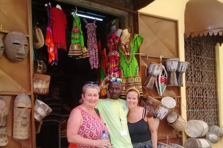 Walking Tour Through Old Town Mombasa and Fort Jesus | wizardtrip