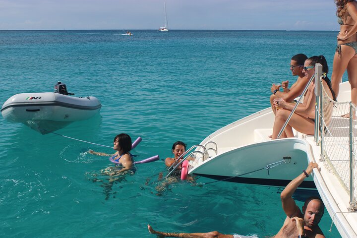 Katamaran sejlads og snorkling eventyr på St. Maarten, med stop ved smukke strande og muligheder for flyspotting, foto 11 | wizardtrip